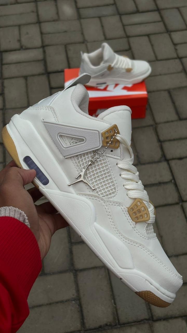 Air Jordan 4